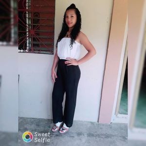 Meet your Posher, Iris paola